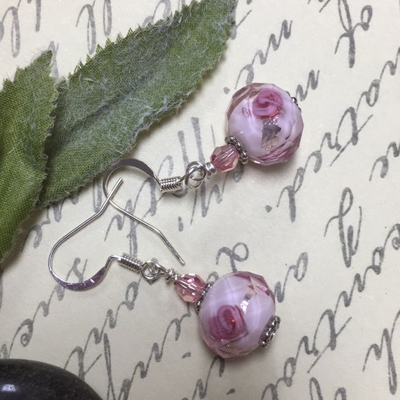 Pink flower faceted earrings with Swarovski silver - Picture 3 of 6